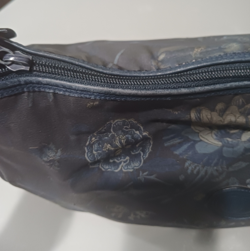 Authentic vintage Gucci with flour pattern shoulder bag - Picture 4 of 17